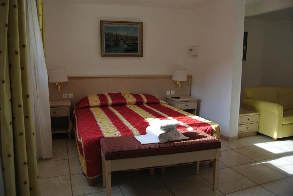 Hotel Residence San Pieru Tarcu Camera foto