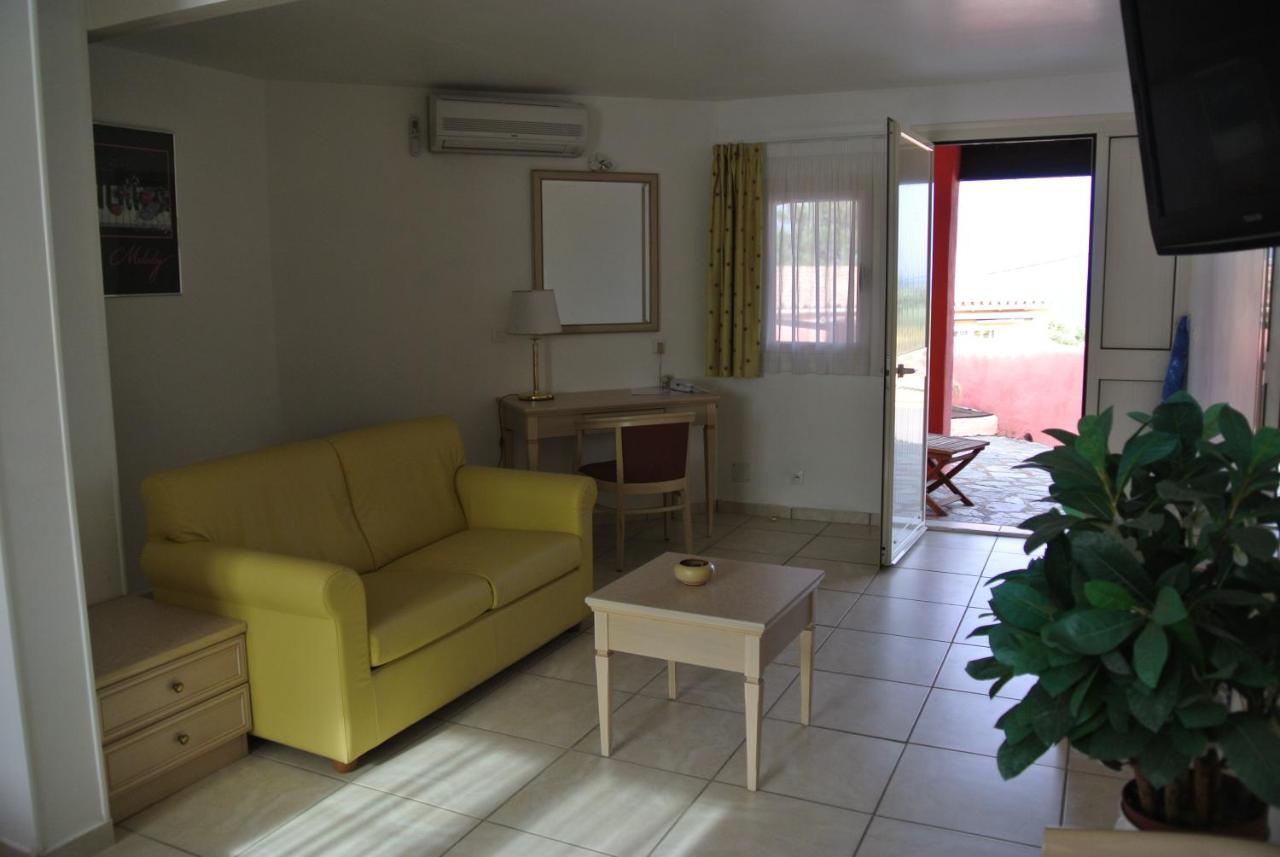 Hotel Residence San Pieru Tarcu Esterno foto